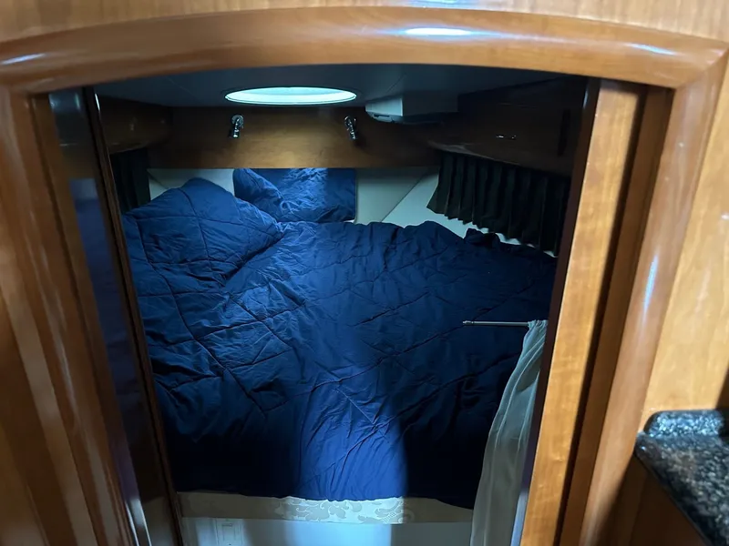 Slide: The Image of Carver 366 Motor Yacht 2003 - 21