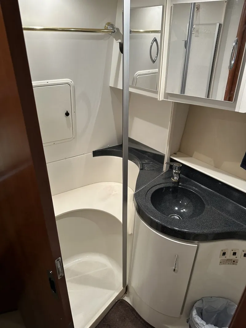 Slide: The Image of Carver Yachts 366 Motor Yacht 2003 - 24