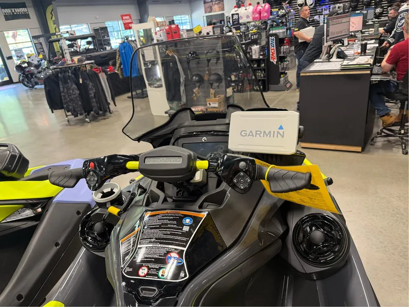 Slide: The Image of Sea-Doo Explorer Pro 230 2025 - 4