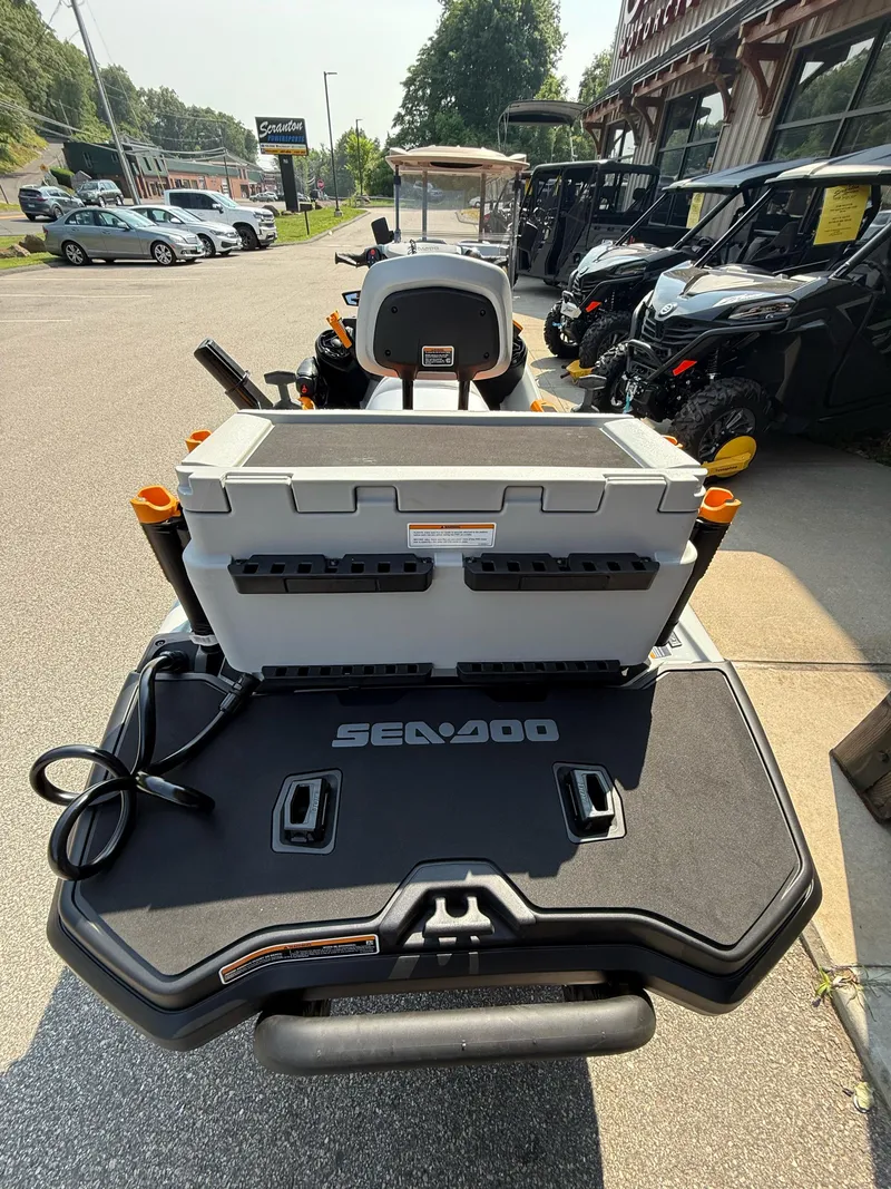 Slide: The Image of Sea-Doo FishPro Trophy 170 2025 - 6