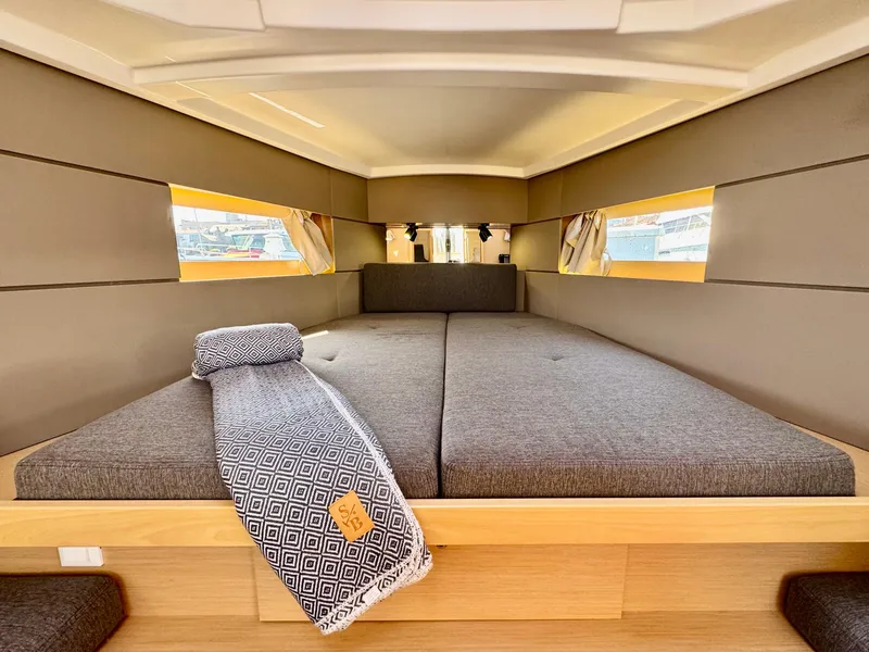 Slide: The Image of Beneteau Oceanis 38 2014 - 28