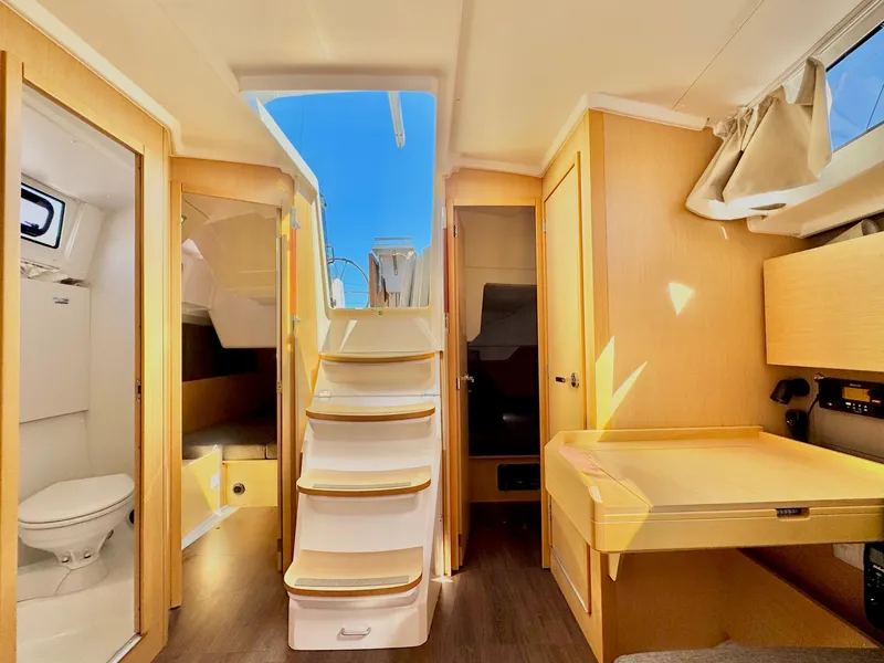Slide: The Image of Beneteau Oceanis 38 2014 - 34