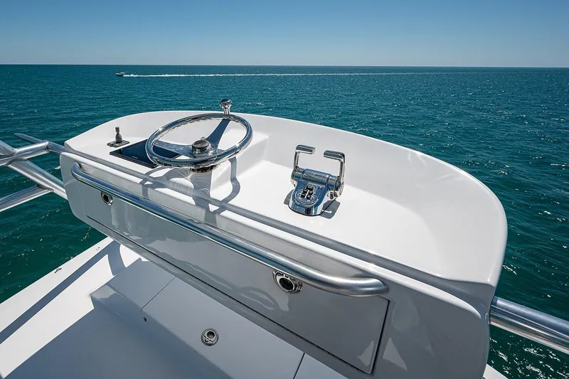 Slide: The Image of 2008 Hatteras 68 Convertible yacht helm with ocean view. - 44