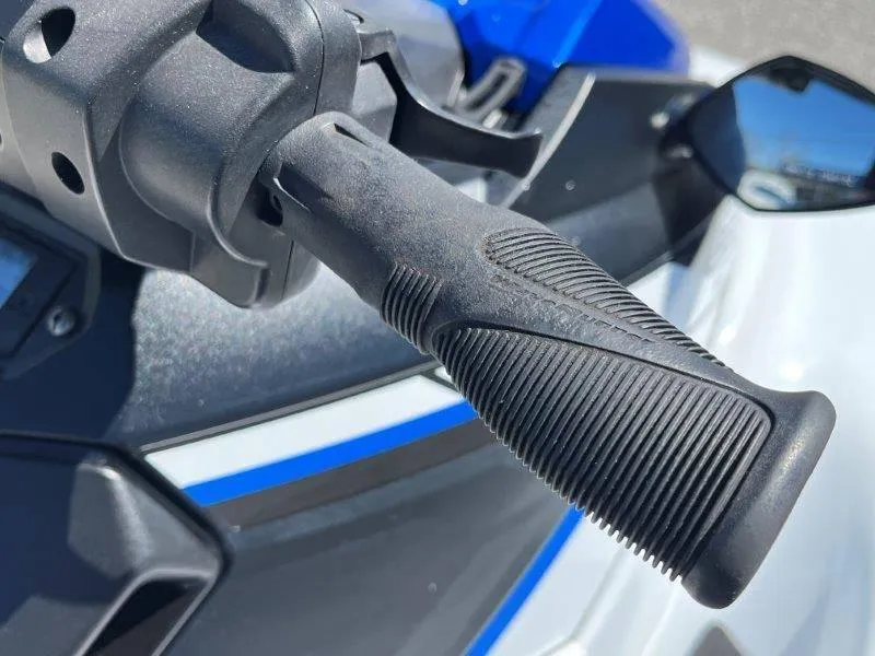 Slide: The Image of Close-up of 2017 Yamaha WaveRunner EX Sport handlebar grip. - 23