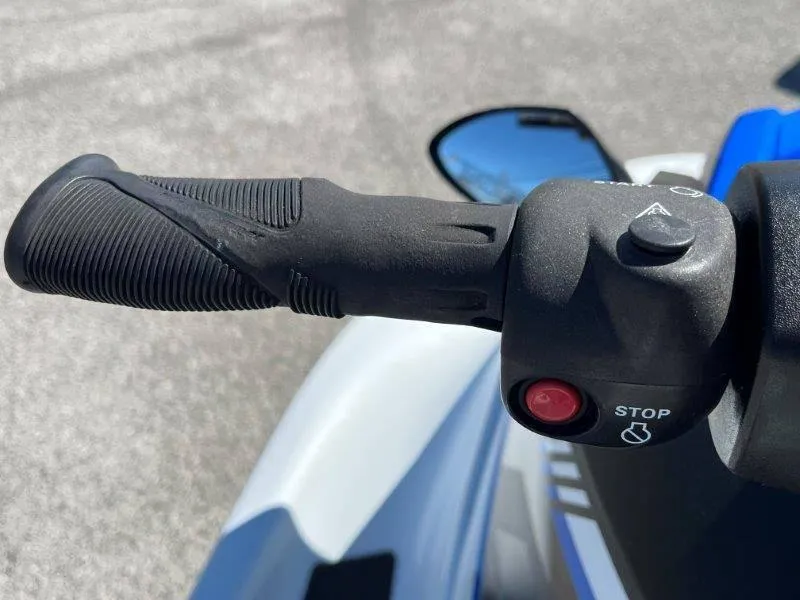 Slide: The Image of Close-up of 2017 Yamaha WaveRunner EX Sport handlebar with stop button. - 24