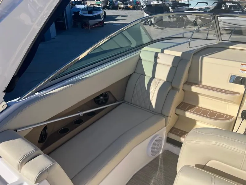 Slide: The Image of Regal 28 Express 2019 - 11