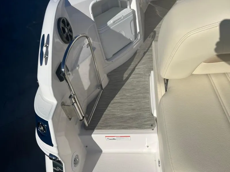 Slide: The Image of Regal 28 Express 2019 - 8