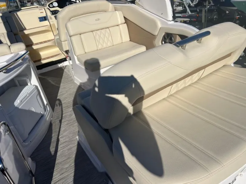 Slide: The Image of Regal 28 Express 2019 - 9