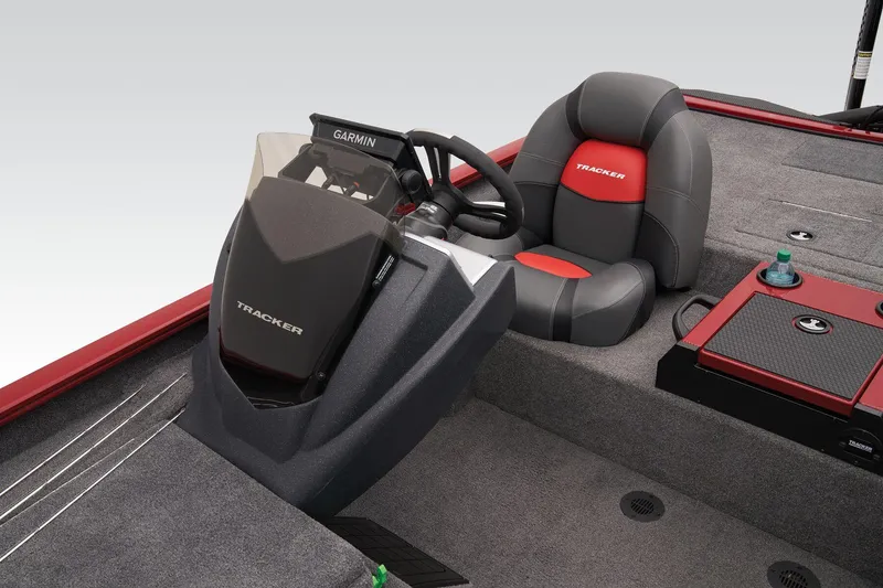 Slide: The Image of Tracker Savage 215 2025 - 33