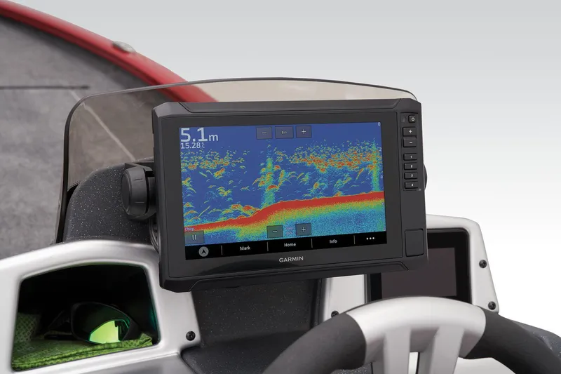 Slide: The Image of Tracker Savage 215 2025 - 40