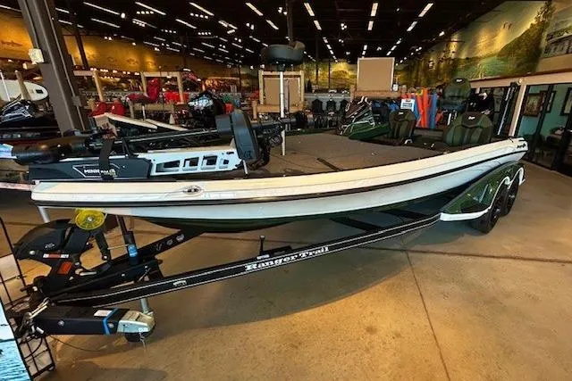 The Image of 2025 Ranger Z520 boat displayed in a showroom, featuring a sleek design and modern equipment. - 0