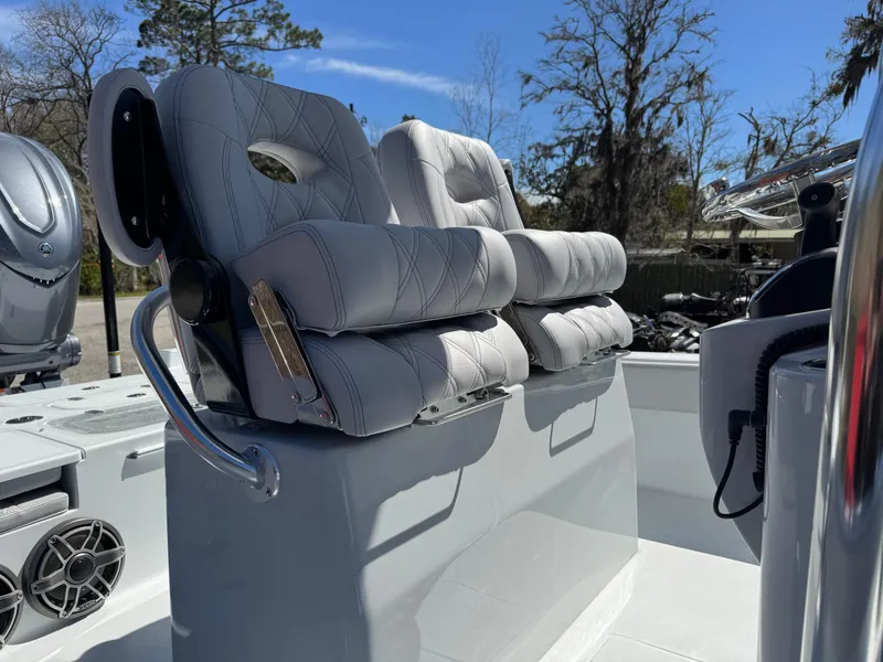 Slide: The Image of Contender 26 Bay 2025 boat seats with sleek design and modern features. - 10