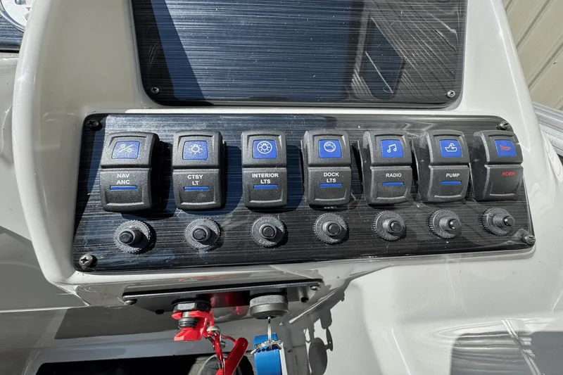 Slide: The Image of Sylvan MIRAGE 8522CLZ 2023 - 29