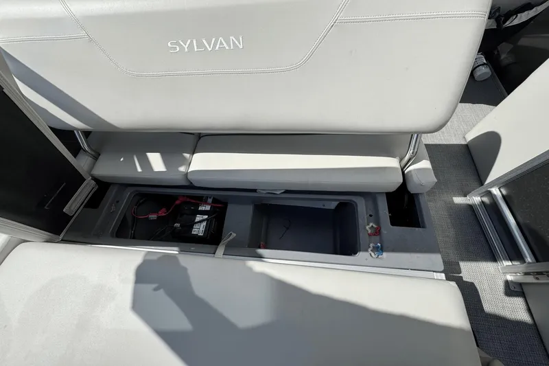 Slide: The Image of Sylvan MIRAGE 8522CLZ 2023 - 40