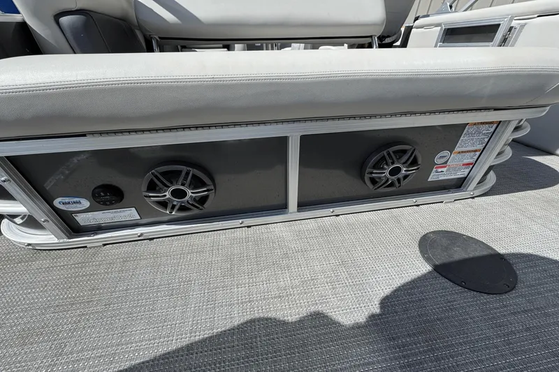 Slide: The Image of Sylvan MIRAGE 8522CLZ 2023 - 43