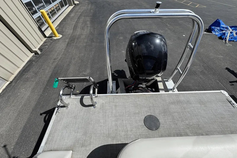 Slide: The Image of Sylvan MIRAGE 8522CLZ 2023 - 44