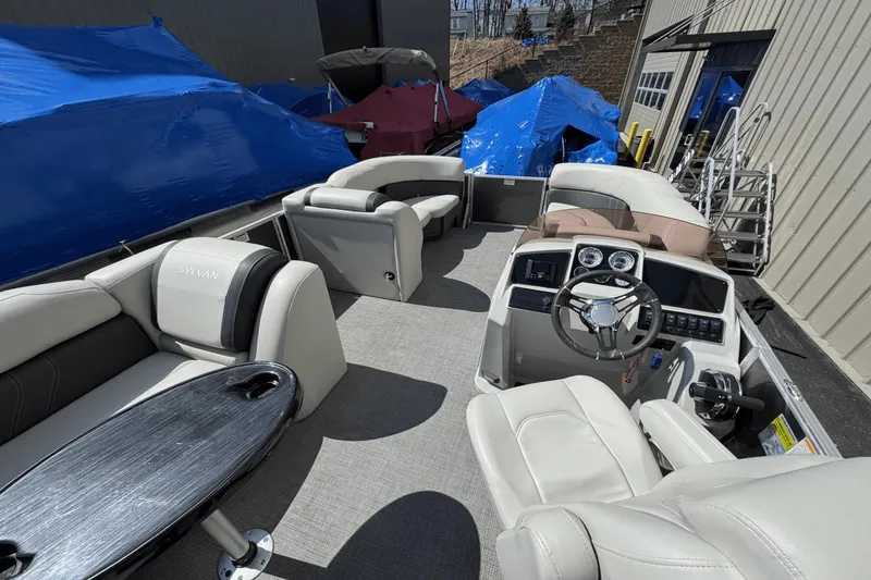 Slide: The Image of Sylvan MIRAGE 8522CLZ 2023 - 48