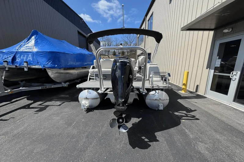 Slide: The Image of Sylvan MIRAGE 8522CLZ 2023 - 60