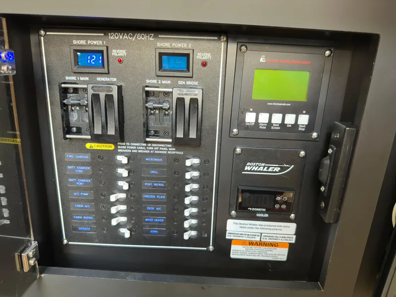 Slide: The Image of Boston Whaler Realm 380 2021 - 61