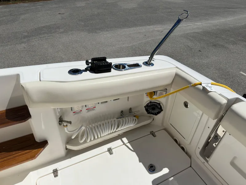 Slide: The Image of Boston Whaler Realm 380 2021 - 87