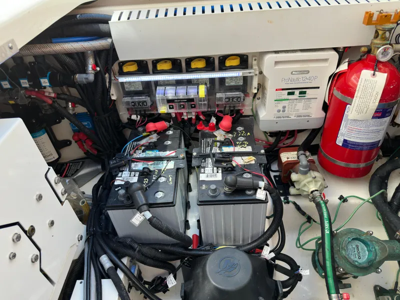 Slide: The Image of Boston Whaler Realm 380 2021 - 97