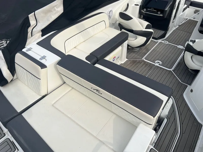 Slide: The Image of Monterey M-45 2019 - 13