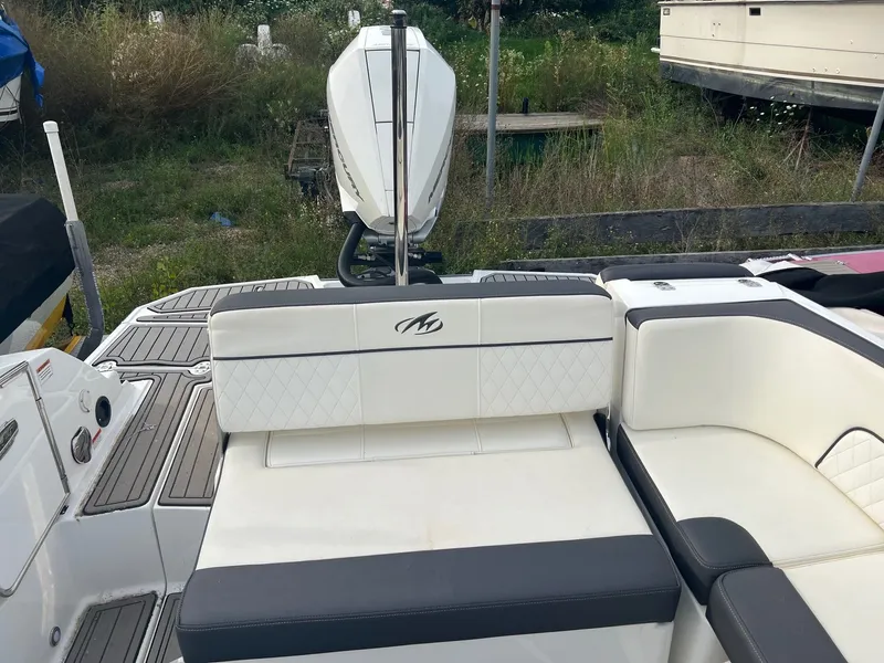 Slide: The Image of Monterey M-45 2019 - 15