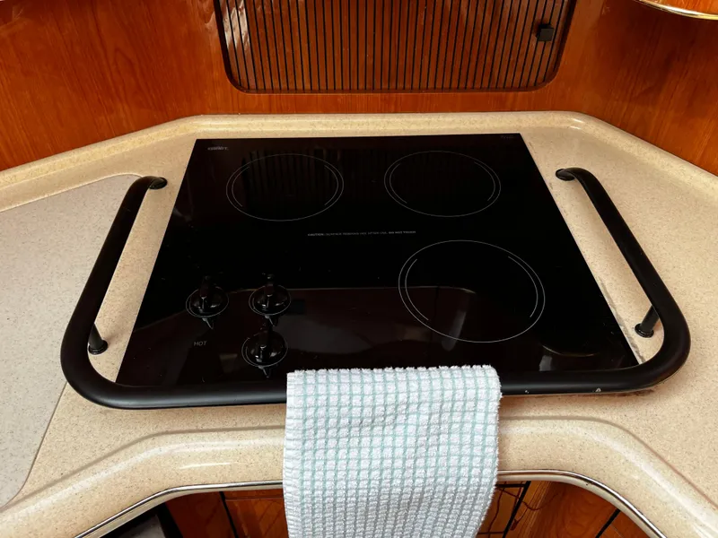 Slide: The Image of Stovetop in 2001 Sea Ray 420 Aft Cabin yacht kitchen. - 35
