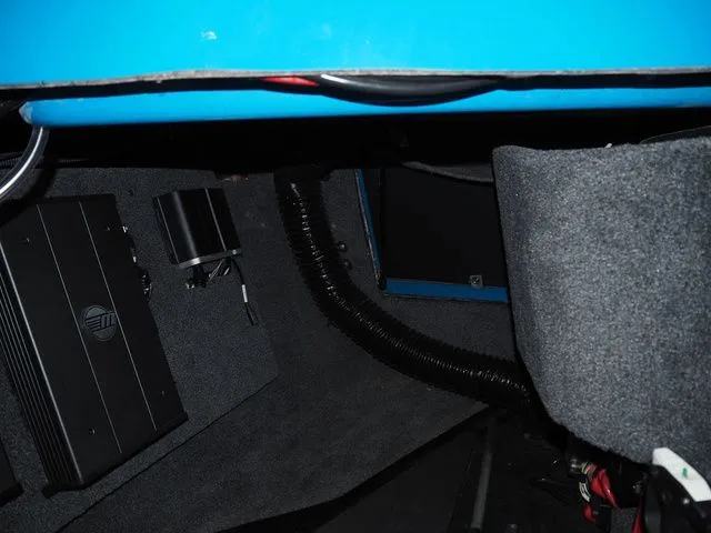 Slide: The Image of Interior of 2020 Malibu Wakesetter 22 MXZ with electronics. - 17