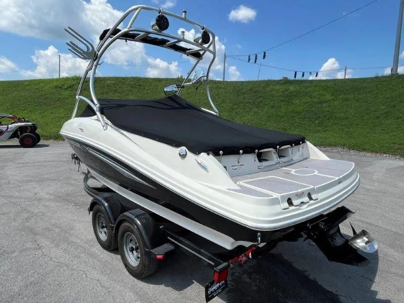 Slide: The Image of Sea Ray 210 Select 2007 - 77