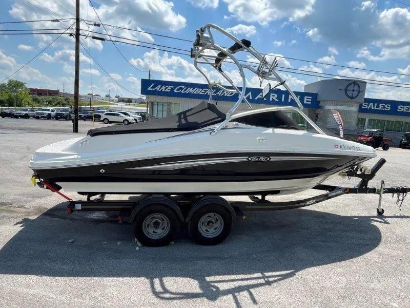 Slide: The Image of Sea Ray 210 Select 2007 - 79