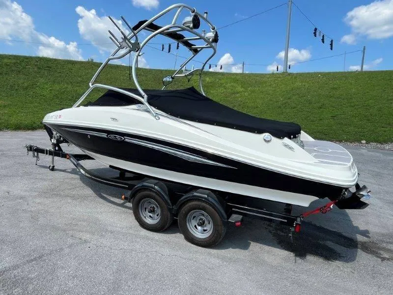 Slide: The Image of Sea Ray 210 Select 2007 - 80