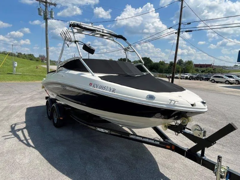 Slide: The Image of Sea Ray 210 Select 2007 - 83