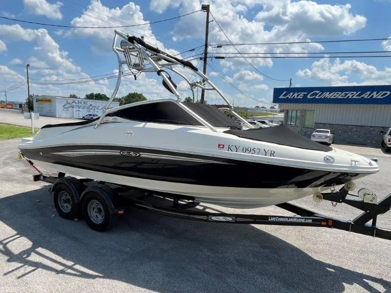 Slide: The Image of Sea Ray 210 Select 2007 - 85