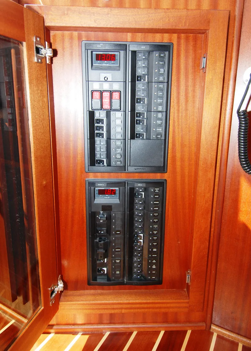 Slide: The Image of American Tug 485 2015 - 53