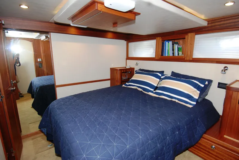 Slide: The Image of American Tug 485 2015 - 69