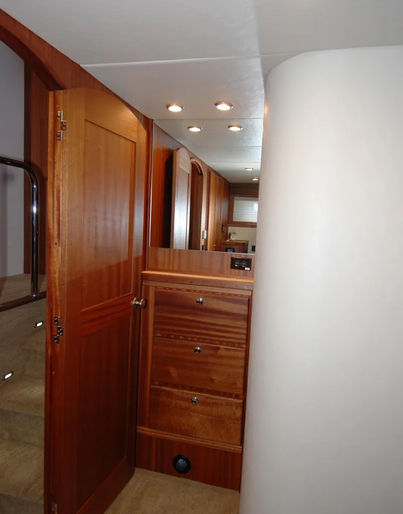 Slide: The Image of American Tug 485 2015 - 77