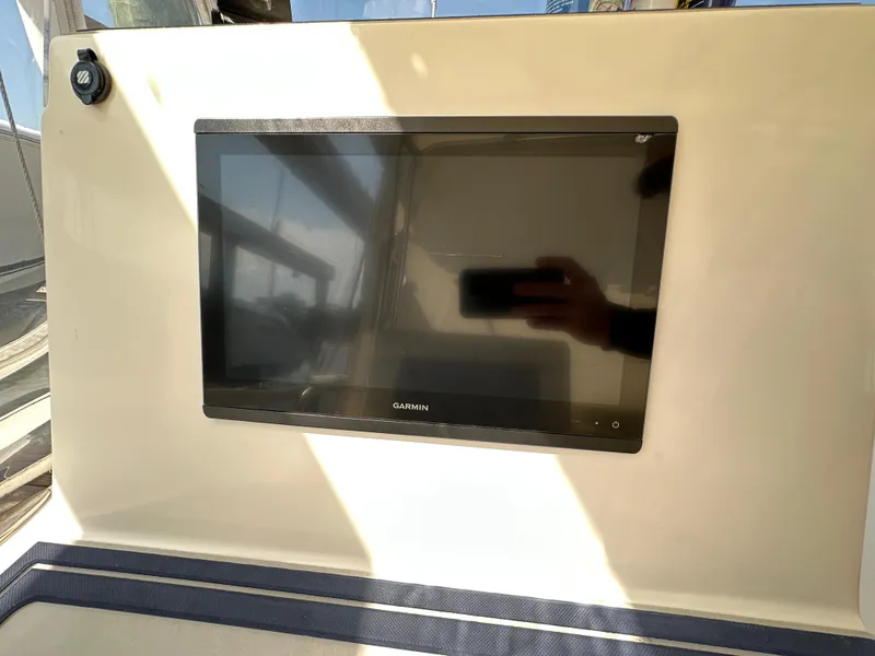 Slide: The Image of Garmin display on 2021 AmeraCat 27 Gen II DC boat dashboard. - 41