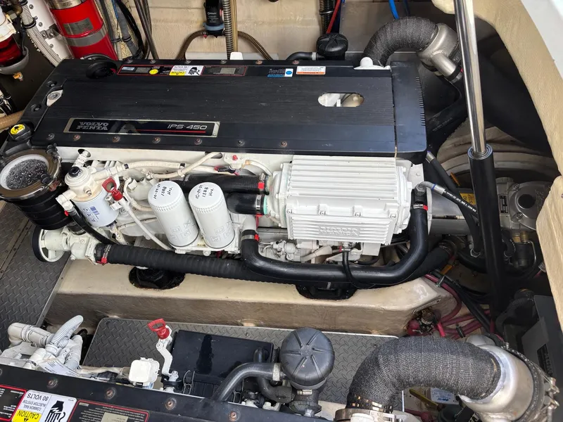 Slide: The Image of Formula 37 Performance Cruiser 2008 - 70