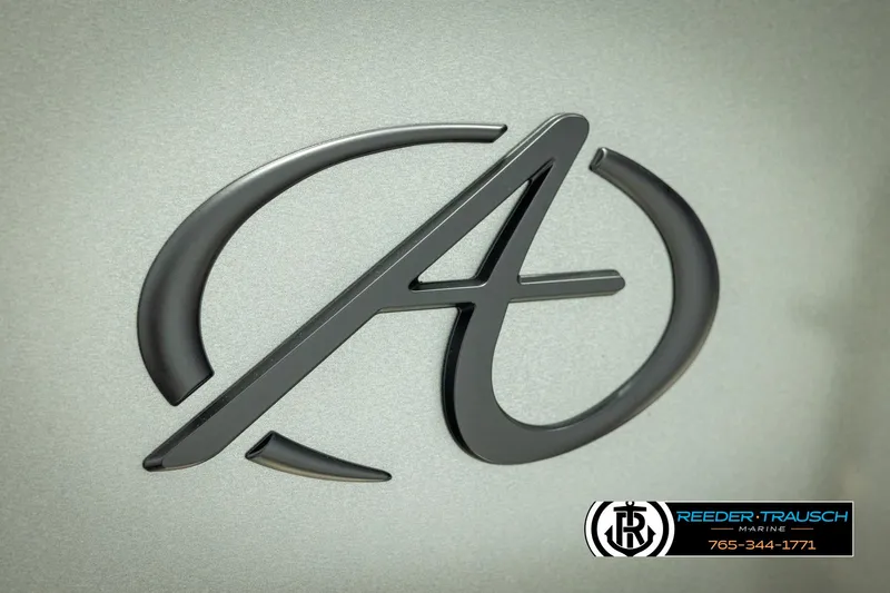 Slide: The Image of 2025 Avalon LSZ CRB logo with Reeder-Trausch Marine branding. - 45