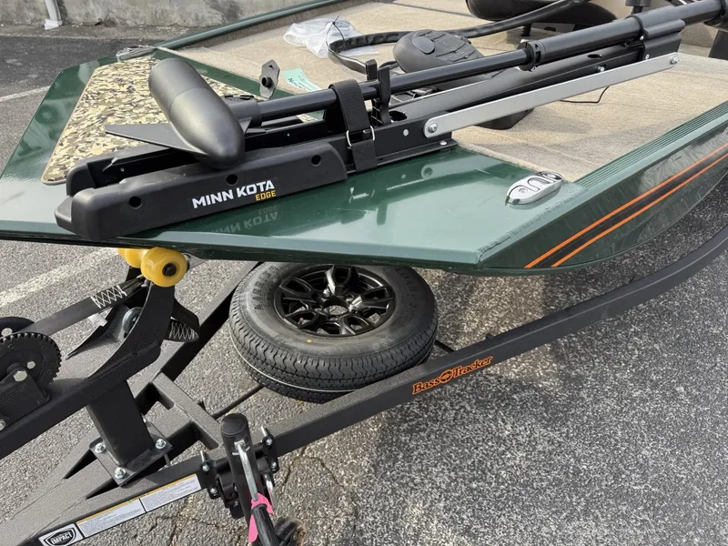 Slide: The Image of 2025 Tracker Bass Tracker Classic Limited with Minn Kota Edge trolling motor. - 9