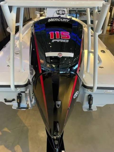 Slide: The Image of 2025 Mako 18 LTS boat with Mercury 115 Pro outboard motor. - 3
