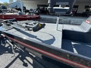 Slide: The Image of 2025 Tracker Bass Tracker Classic XL boat with fishing seat and trolling motor. - 7