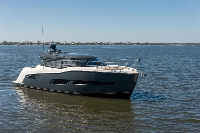 The Image of Carver Yachts C43 Coupe 2019 - undefined