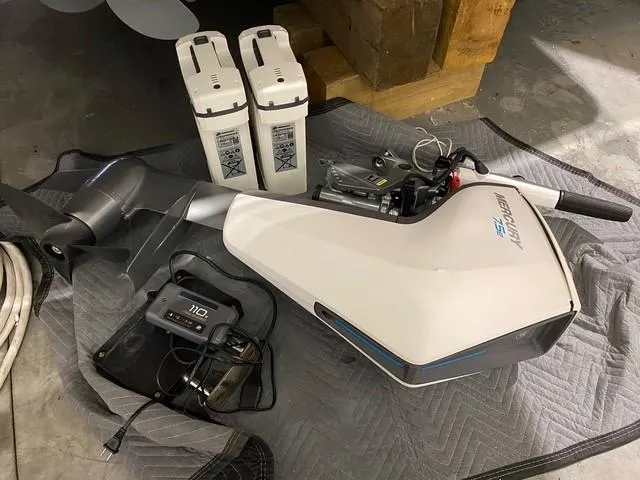 Slide: The Image of Sabre 40 Sedan 2011 - 72