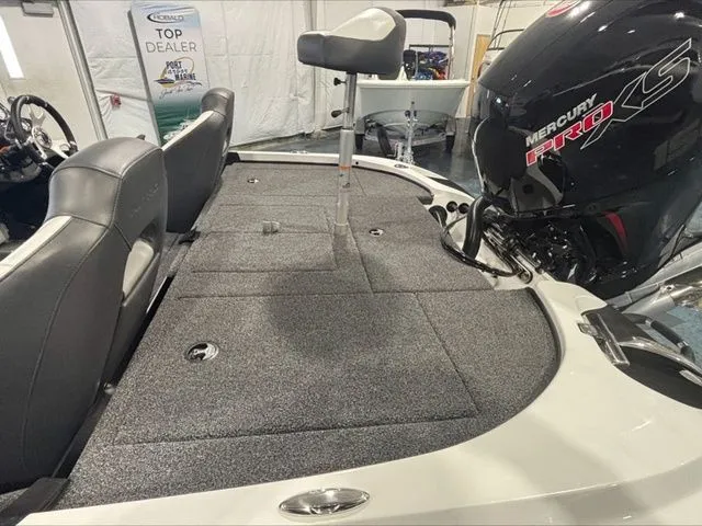 Slide: The Image of Nitro Z18 2025 - 10