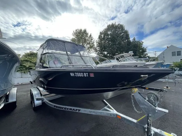 Slide: The Image of Princecraft Platinum 190 2024 - 1