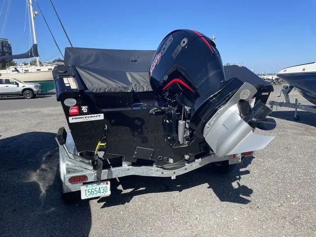 Slide: The Image of Princecraft Platinum 190 2024 - 5