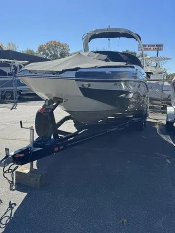 Slide: The Image of Crownline Boats E 255 2020 - 14