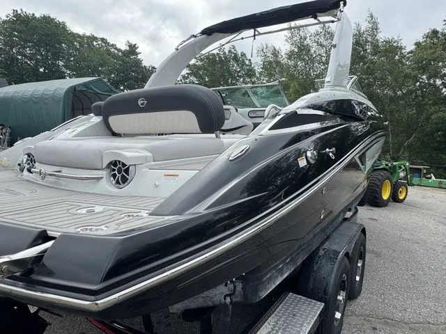 Slide: The Image of Crownline Boats E 255 2020 - 3